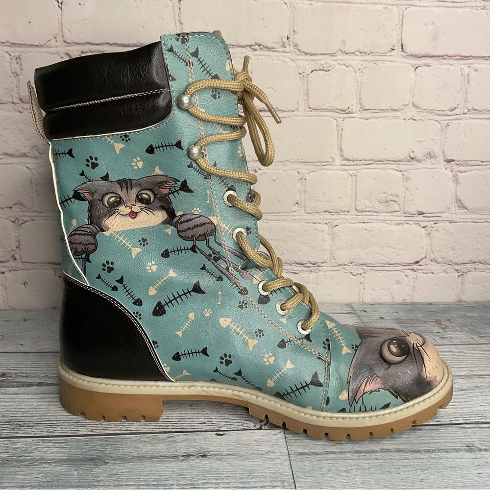 Blue Fishbone Lover Womens Boots DOGO‎ Vegan boots size 40 US 9.